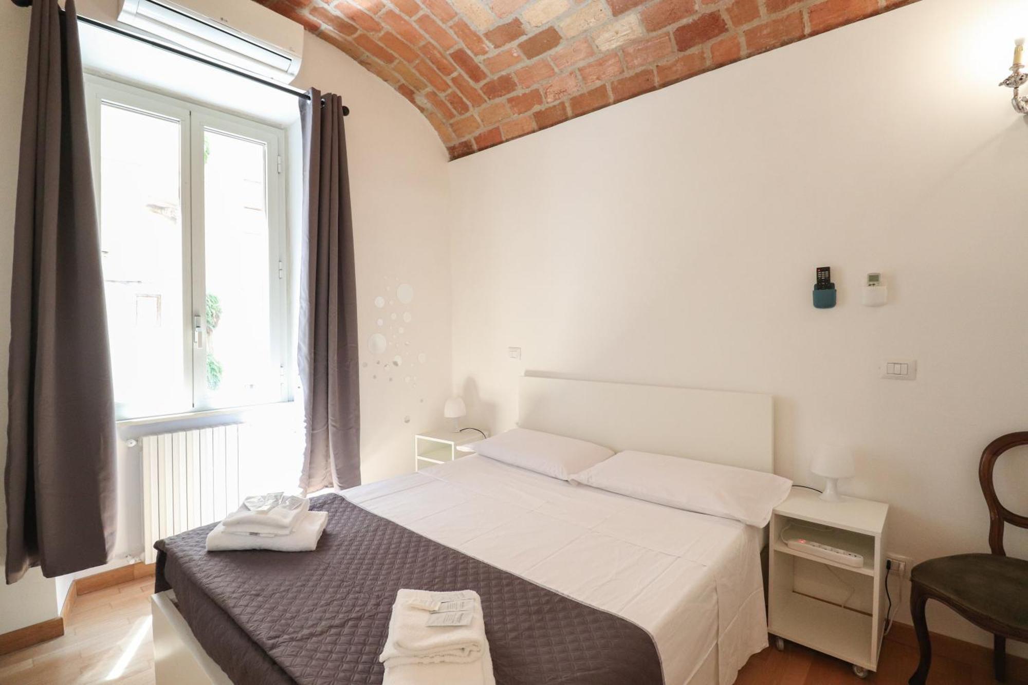 Casa Cecilia A Monti Apartment Rome Bagian luar foto