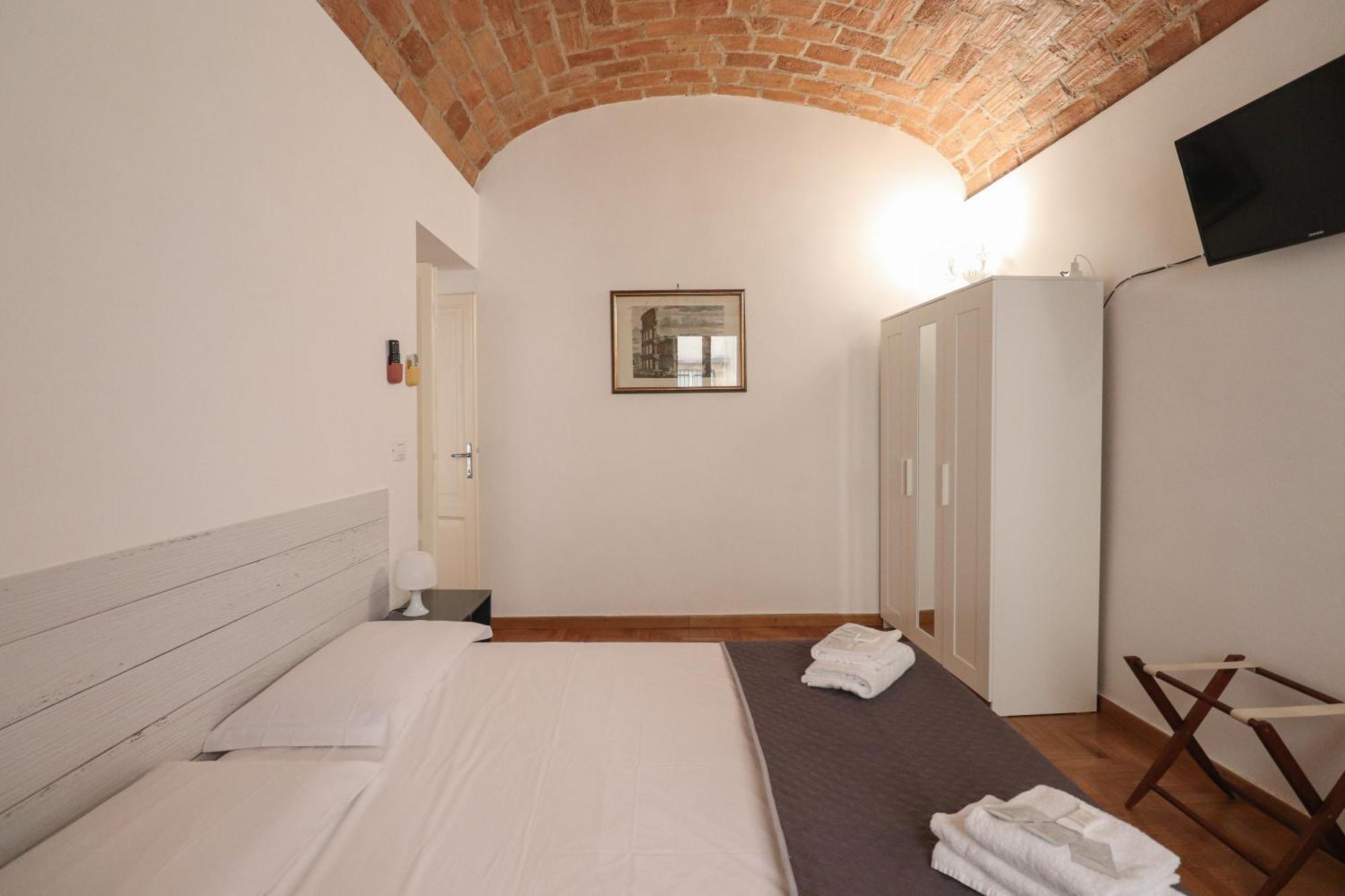 Casa Cecilia A Monti Apartment Rome Bagian luar foto